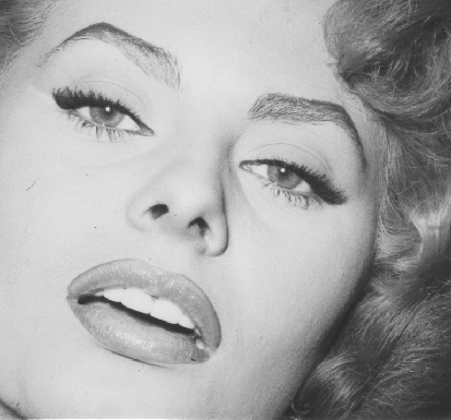 Get cat eye look a la celebrities sophia-loren
